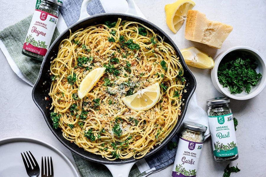 Lemony Pasta Skillet With Green Garden Freeze Dried Thyme Garlic And Basil