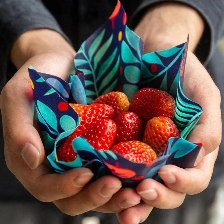 Fresh Berries In Plastic Free Botanic Beauty Print Bees Wax Wrap Food Storage