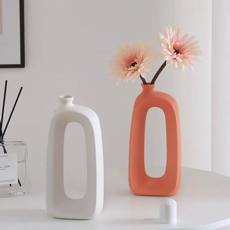 Stylish Home Decor Flower Vases In White And Pink Coral Colors Organic Shaped Vase With Modern Art Abstract Style