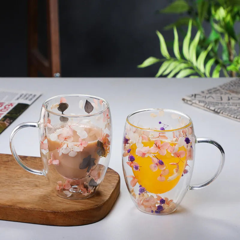 Drinks In Glass Mugs Double Wall Cups With Dried Flowers That Move As You Drink