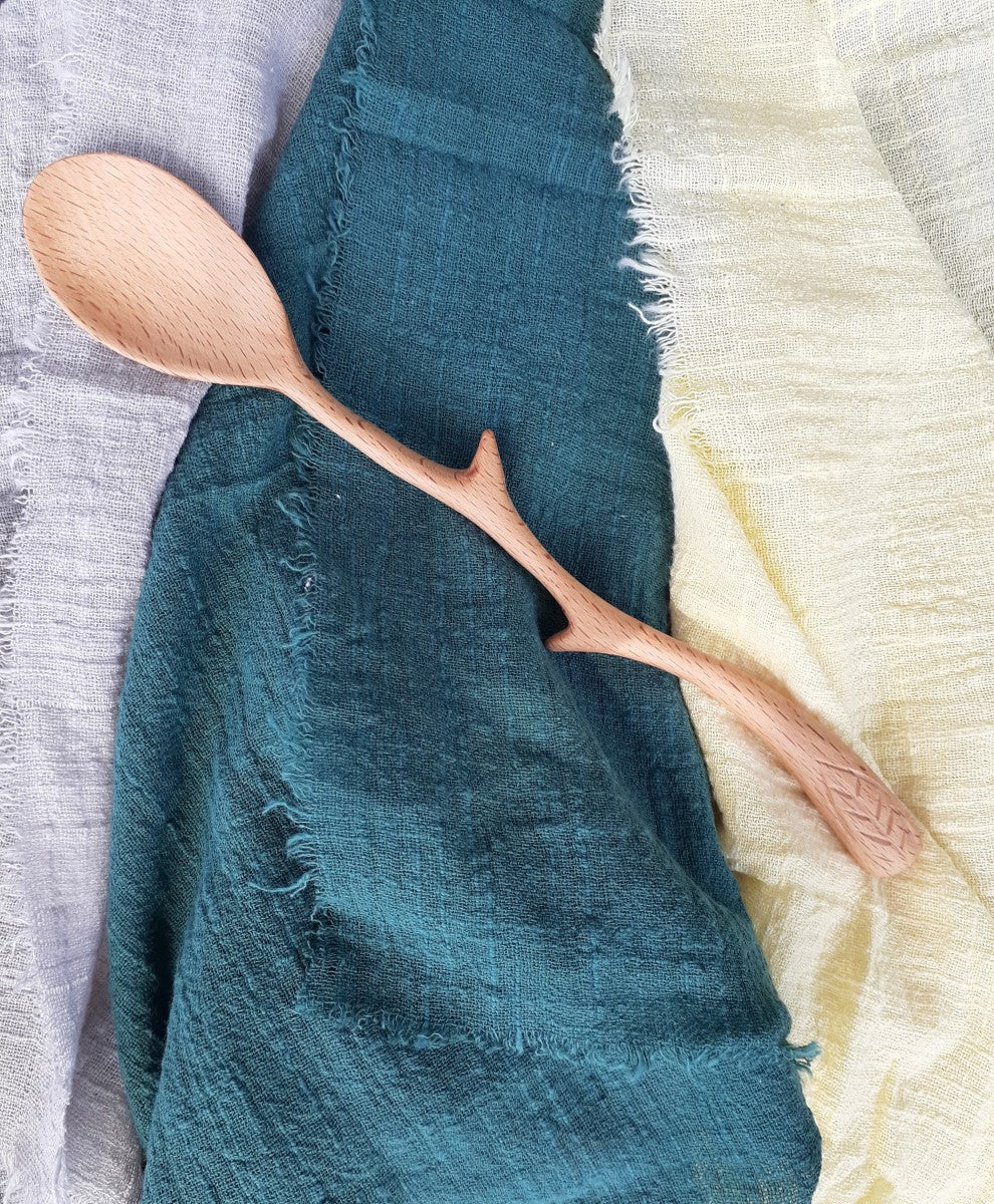 TerraPowders.com Colorful Cloth Napkins And Tree Branch Style Wooden Beechwood Serving Spoon With Leaf Carving On Handle