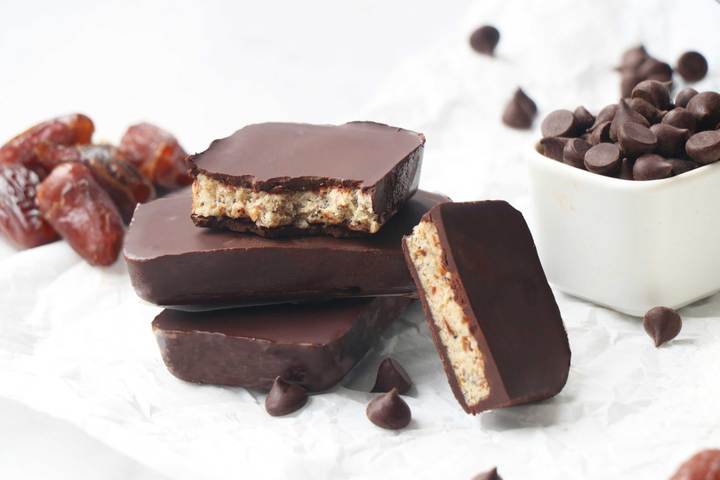 Pascha Recipe Chocolate Collagen Bars Made With Keto Friendly Vegan Baking Chips