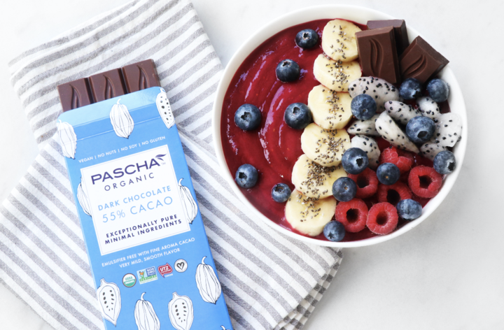 Pascha Dark Chocolate 55% Cacao Bar With Cocoa Nibs Recipe Chocolate Summer Smoothie Bowl With Dragon Fruit Pitaya