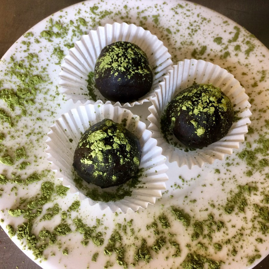 Kuli Kuli Moringa Recipe Dark Chocolate Moringa Truffles Sprinkled With Green Moringa Powder