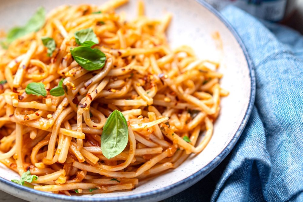 Gluten Free Low Carb Spaghetti Noodles With Primal Kitchen Red Marinara Pasta Sauce