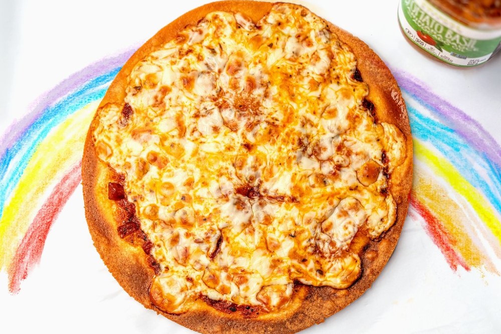 Kids Love Grain Free Cheese Pizza Topped With Whole30 Primal Kitchen Tomato Basil Marinara Sauce