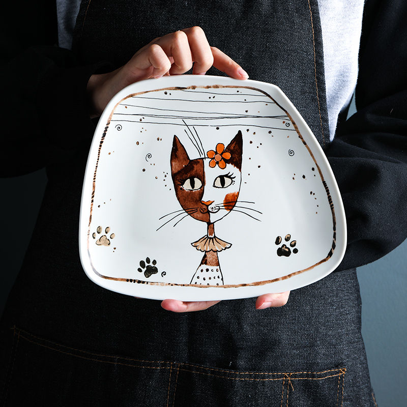 Holding Irregular Shape Plate With Paw Prints And Classy Cat Gigi