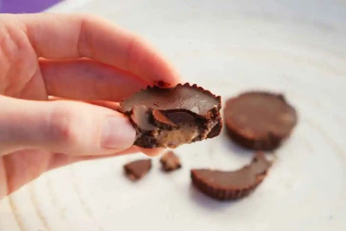 Imlakesh Recipe Keto Cacao Almond Butter Cups With Cocoa Wafers And Maca Powder