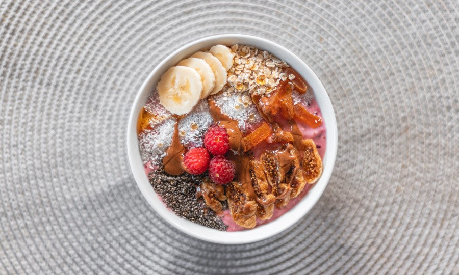 Boost Your Smoothie and Your Afternoon with Organic Quick Oats Added to the Mix