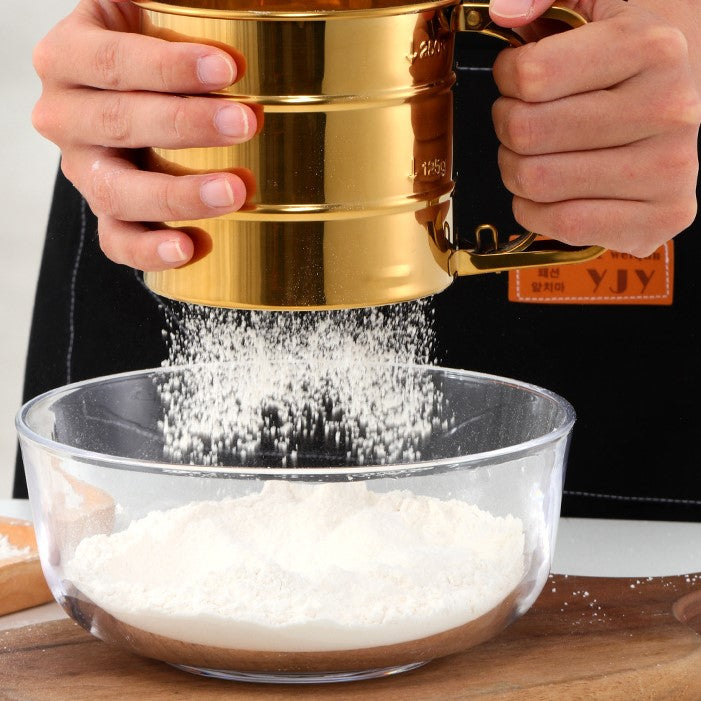 Sifting Flour With Stainless Steel Squeeze Style Flour Sifter