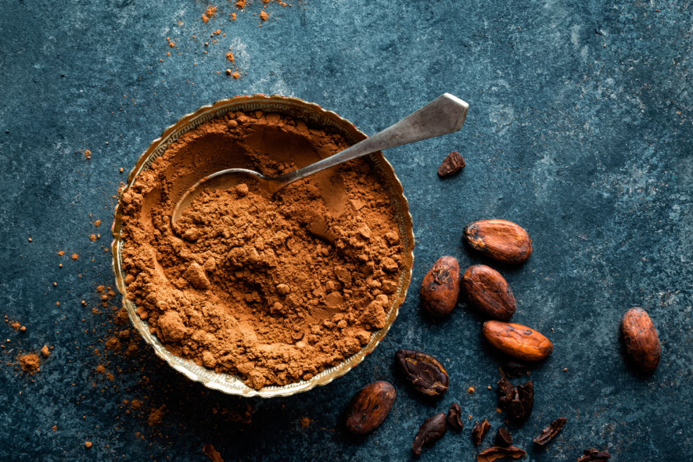 Cacao Pods And Non-Alkalized Cocoa Powder