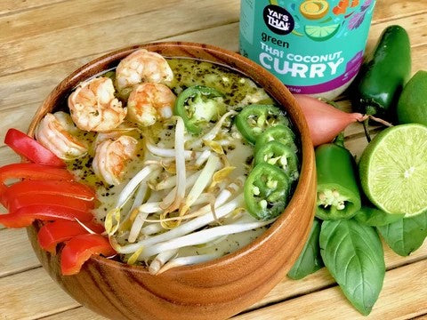 Green Curry Soup Meal With Shrimp In Wooden Bowl Yais Thai
